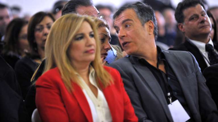 Γιατί δεν βγαίνει «λευκός καπνός» στην υπόθεση της Κεντροαριστεράς