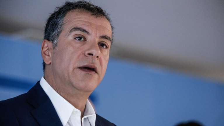 Θεοδωράκης: Δεν με ενδιαφέρει να επιβιώσω ως δεκανίκι άλλου αρχηγού