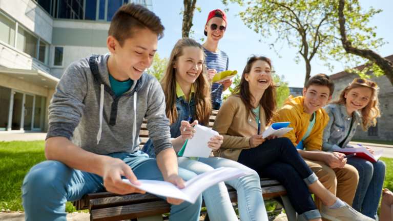 Πώς αλλάζει ο εγκέφαλος τα χρόνια της εφηβείας