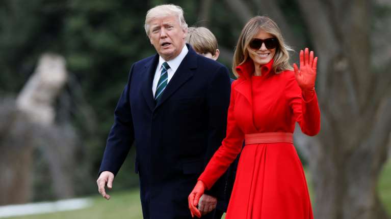 Διακοπές με τα πεθερικά για τον Τραμπ - Φωτιά στα κόκκινα η Μελάνια
