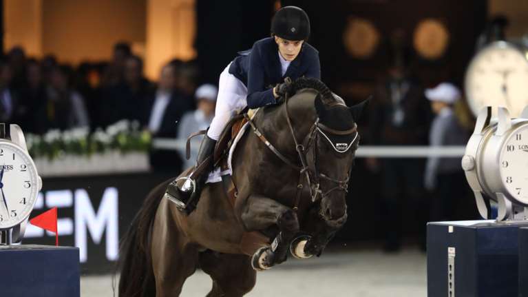 Aτύχημα για την Αθηνά Ωνάση μετά από πτώση με το άλογο - Τι συνέβη