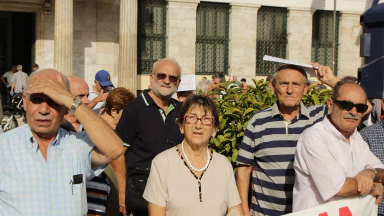 Eurobank: Κατακόρυφη αύξηση της συνολικής συνταξιοδοτικής δαπάνης