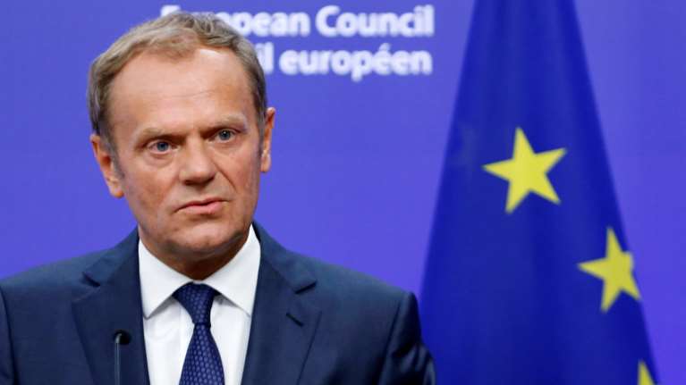 Πολωνική κυβέρνηση εναντίον Τουσκ για το αεροπορικό δυστύχημα στο Σμολένσκ