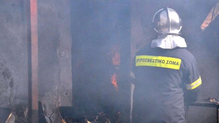 Μεγάλη φωτιά στο τέμενος Βαγιαζήτ στο Διδυμότειχο