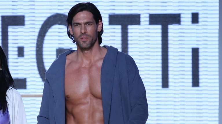 Παρελθόν για τον Σπαλιάρα το μυώδες σώμα του. Εμεινε μισός στο Survivor