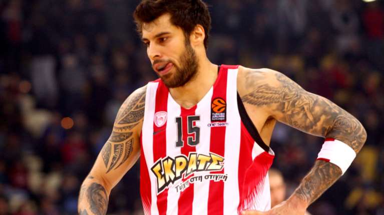 Με... πεταχτάρι Πρίντεζη ο Ολυμπιακός νίκησε τον Ερυθρό Αστέρα