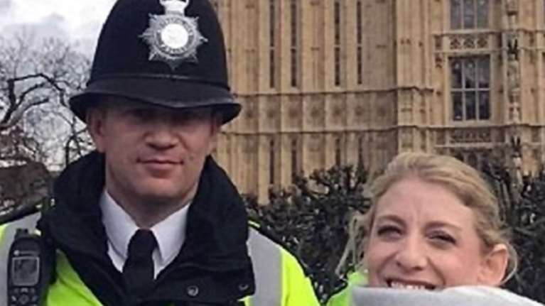 Η τελευταία φωτογραφία του Βρετανού αστυνομικού λίγο πριν σκοτωθεί