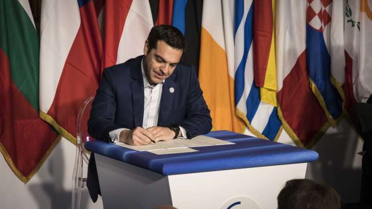 Η «επανάσταση» στη Ρώμη και η συνθηκολόγηση στις Βρυξέλλες