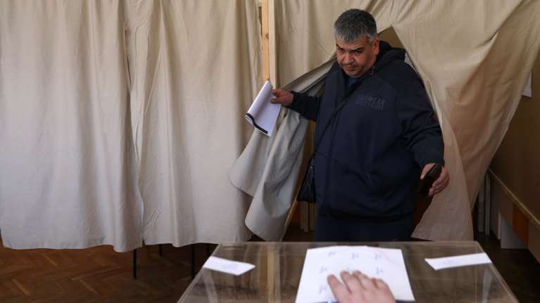 Βουλγαρία: στις κάλπες η χώρα για εκλογή νέου κοινοβουλίου