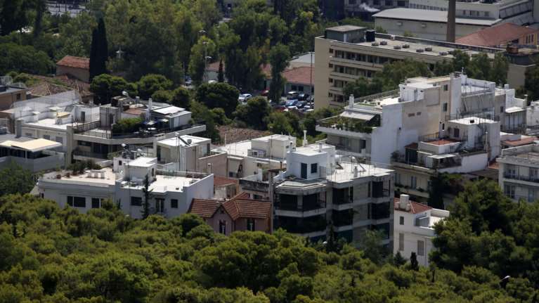 Μένει ο ΕΝΦΙΑ,  πέφτει το αφορολόγητο: Τι ζητούν οι δανειστές