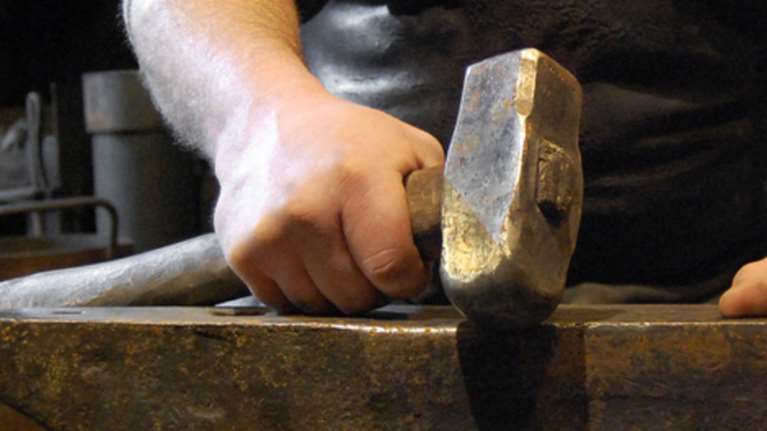 Σοκ στην Ιταλία: Σκότωσε τα δύο παιδιά του με σφυρί και αυτοκτόνησε