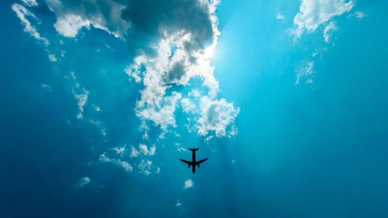 Γενικά αίθριος καιρός με άνοδο θερμοκρασίας και τοπικές βροχές