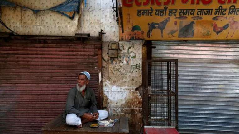 Τουλάχιστον 17 νεκροί σε επίθεση βομβιστή-καμικάζι στη Βαγδάτη