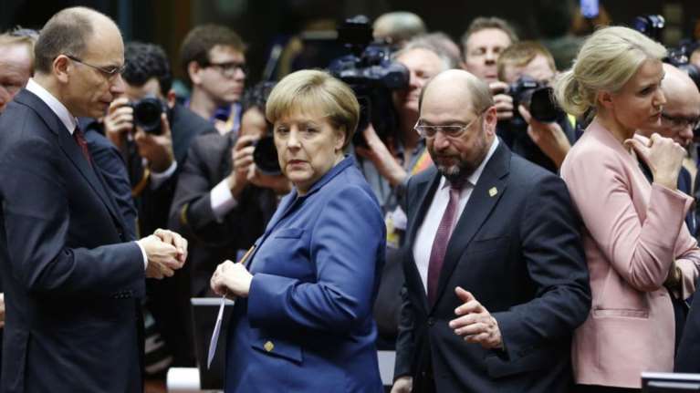 Γιατί ο Σουλτς πέρασε τα σκαλιά της καγκελαρίας... νύχτα