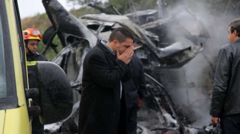 Δύο νέοι άνθρωποι νεκροί στην άσφαλτο στην Κρήτη (ΦΩΤΟ)