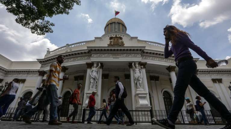 Βενεζουέλα: Επιστρέφουν οι εξουσίες στην Εθνοσυνέλευση