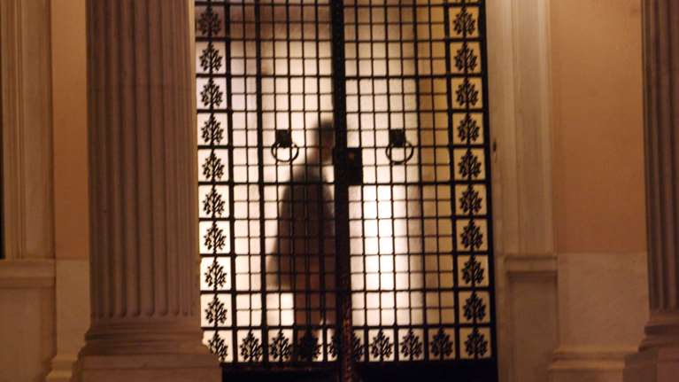 Κενολογία Μαξίμου σε non paper: Περιμένετε, θα ενημερωθείτε