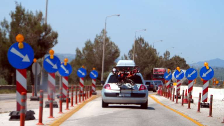 Κυκλοφοριακές ρυθμίσεις αύριο στη νέα εθνική Κορίνθου – Πατρών