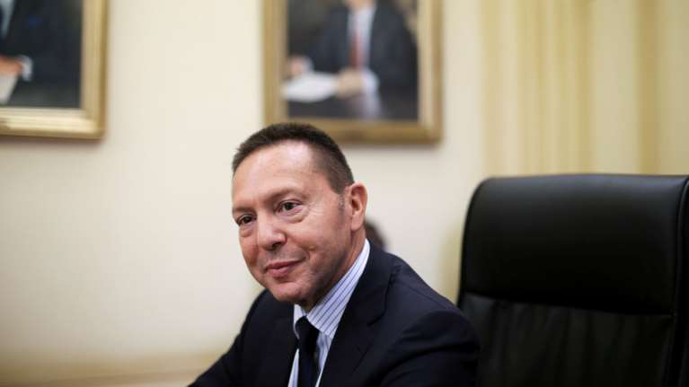 Νέα πυρά ΣΥΡΙΖΑ κατά Στουρνάρα: Βολές από τον Ρήγα