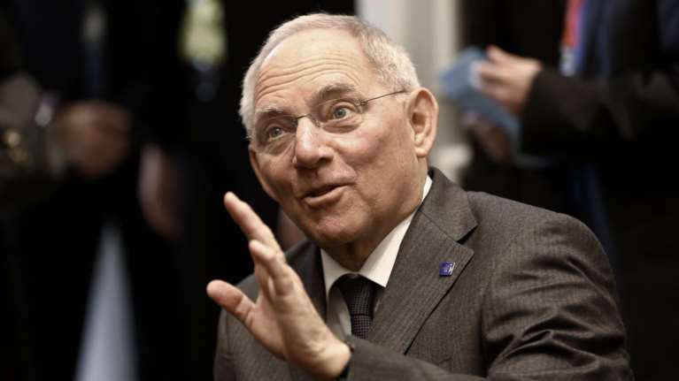 Σόιμπλε: Δεν θα χρειαστεί 4ο Μνημόνιο η Ελλάδα, θα βγει στις αγορές