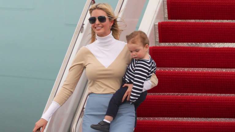 Το σούπερ μίνι της Ιβάνκα: Εκδρομή με τα παιδιά με το Air Force One