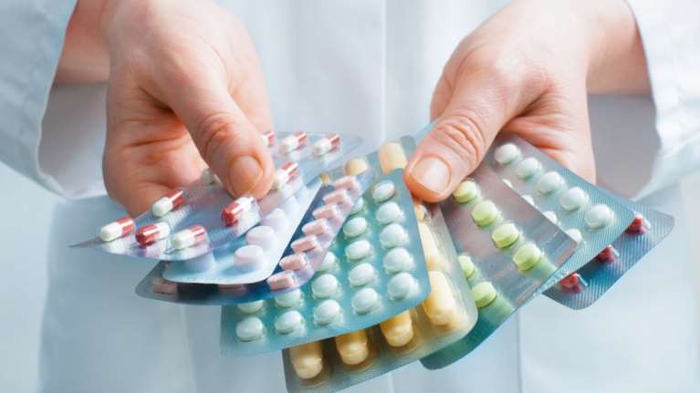 Απατεώνες καθηγητές πανεπιστημίου πουλούσαν «θαυματουργό» φάρμακο