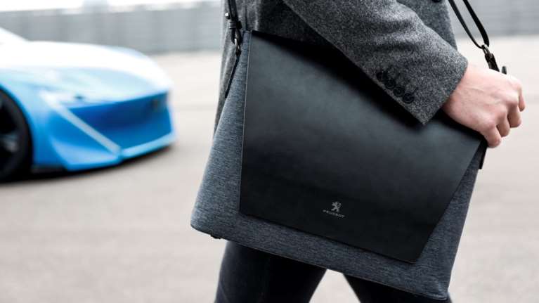 H Peugeot επεκτείνει τη γκάμα ειδών από το Peugeot Design Lab