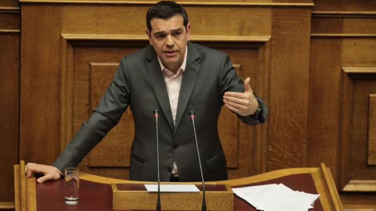 Ομιλία Τσίπρα : Στη βιτρίνα τα αντίμετρα, κάτω από το χαλί τα μέτρα 3,6 δισ