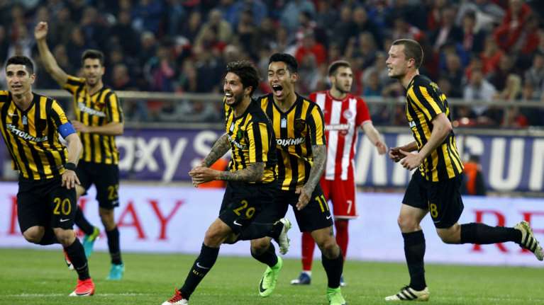 Μεγάλη νίκη της ΑΕΚ μέσα στο "Καραϊσκάκης", 2-1 τον Ολυμπιακό