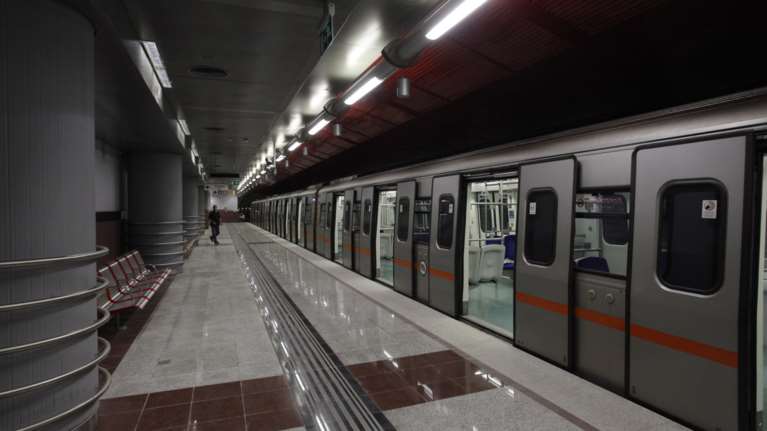 Μετρό - Τροποποιήσεις στα δρομολόγια της Γραμμής 2: Ποιοι σταθμοί θα κλείνουν στις 9 το βράδυ, και από πότε