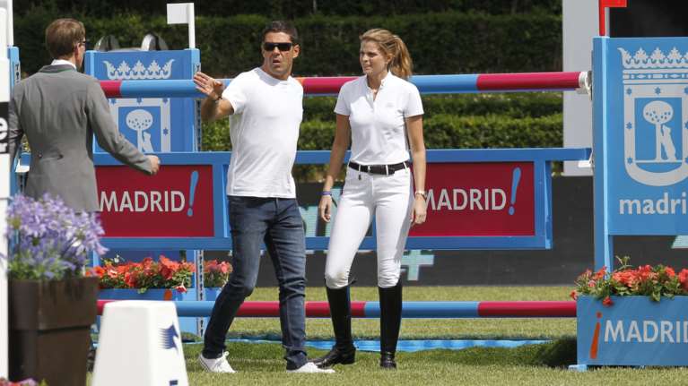 Χυδαίο δημοσίευμα για την Ωνάση: Την χώρισε γιατί δεν μπορεί να κάνει παιδί