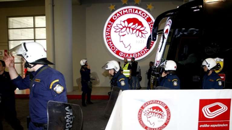 Τι λέει η Αστυνομία για τα επεισόδια στον αγώνα κυπέλλου