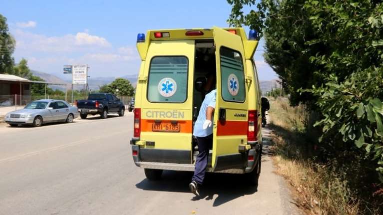 Κοριτσάκι 7 ετών παρασύρθηκε από ΙΧ και ξεψύχησε στην άσφαλτο