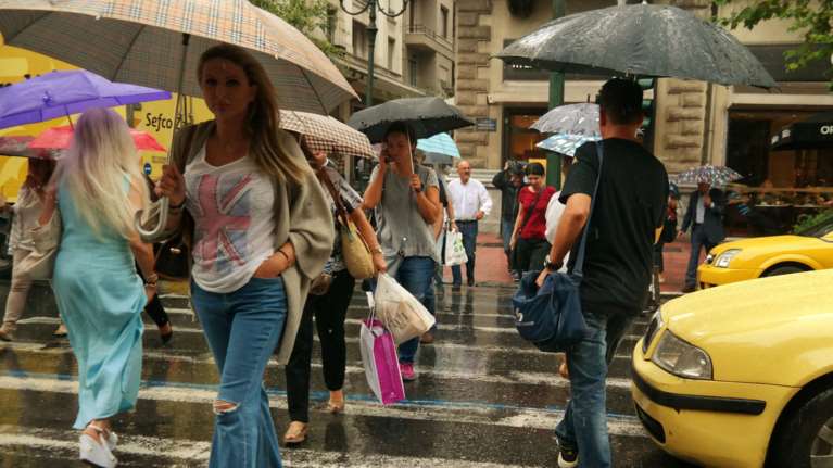 Ο καιρός σήμερα: Άνοδος θερμοκρασίας με τοπικές βροχές