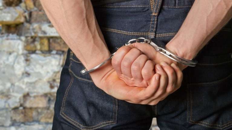 Συνελήφθησαν τρεις βιαστές σε Λήμνο, Σέρρες και Θεσπρωτία