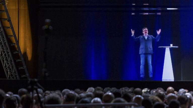 Γαλλία: Ομιλία Μελανσόν σε 7 πόλεις με τεχνολογία ολογράμματος