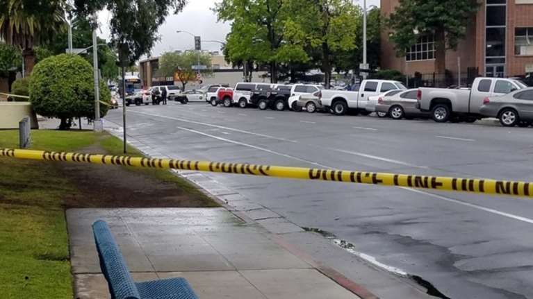 Τρεις λευκοί δολοφονήθηκαν από ένοπλο μαύρο στην Καλιφόρνια