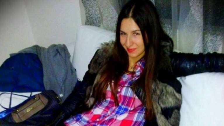 Συγκλονίζει η μητέρα της υπαξιωματικού που σώθηκε από τη συντριβή