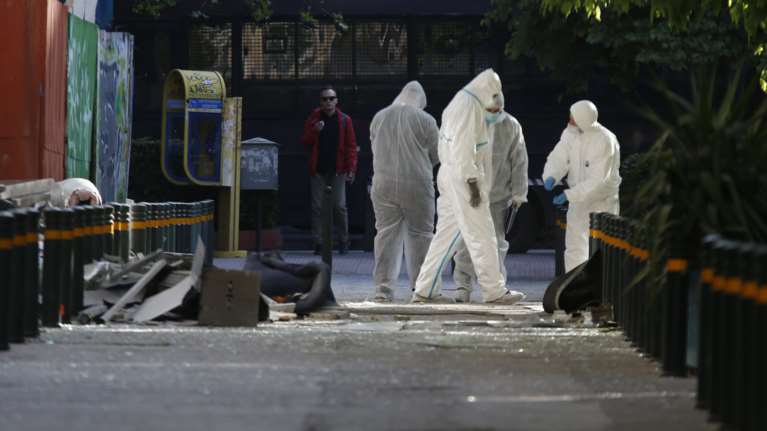 Τι έδειξαν οι κάμερες για τη βόμβα στο κέντρο της Αθήνας