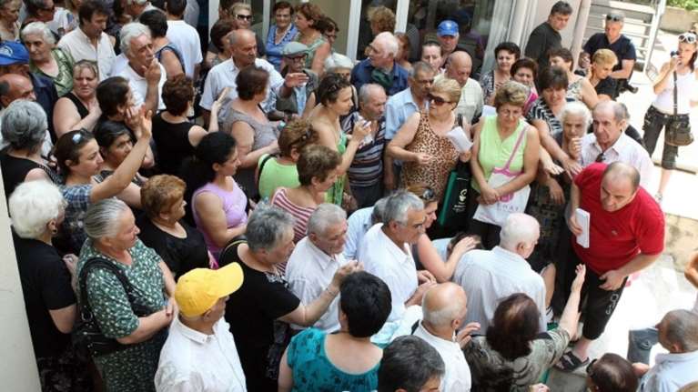 Αποκάλυψη: Παράνομες οι μειώσεις στις επικουρικές συντάξεις