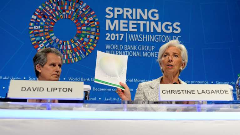 Επιμένει η Λαγκάρντ: Χρέος και μεταρρυθμίσεις για να μπούμε στο πρόγραμμα