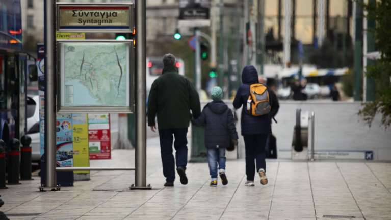 Καιρός: Βροχές με πτώση της θερμοκρασίας
