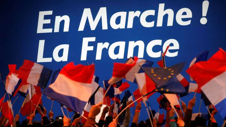 Πανστρατιά υπέρ του Εμανουέλ Μακρόν για τον δεύτερο γύρο