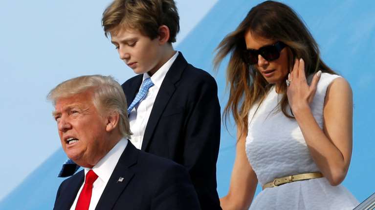 Ο απίστευτος όρος του μισογύνη Τραμπ στη Μελάνια για να της κάνει παιδί