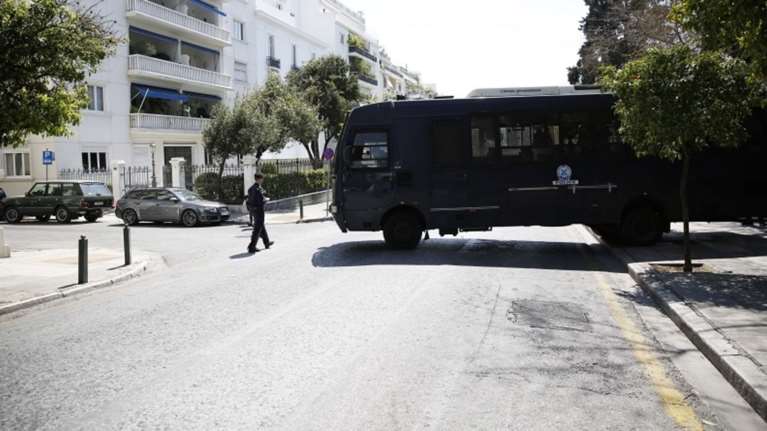 Νέο &quot;ντου&quot; Ρουβίκωνα στο Συμβούλιο της Επικρατείας