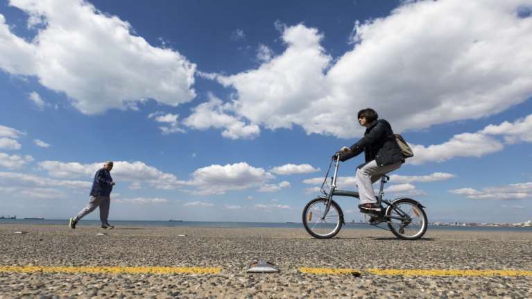 Ανεβαίνει και άλλο η θερμοκρασία, στους 27 βαθμούς σήμερα