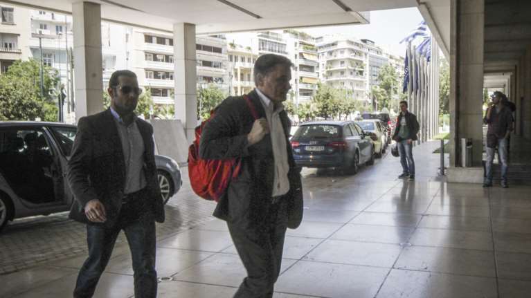 Συντάξεις &amp; κόκκινα δάνεια ξανά σε&quot;διαπραγμάτευση&quot; στο Hilton