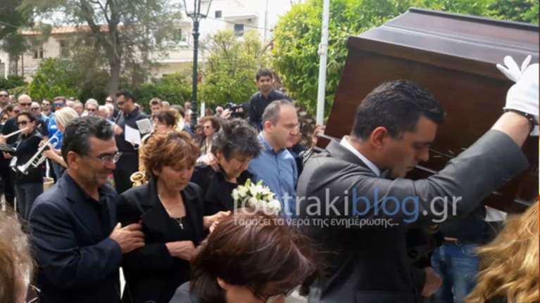 Θρήνος και οδυνηρά γιατί στην κηδεία της 36χρονης Μ.Ιατρού