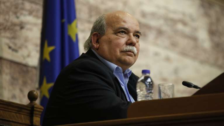 Δυσαρέσκεια Βούτση για την έκθεση του Γραφείου προϋπολογισμού της Βουλής