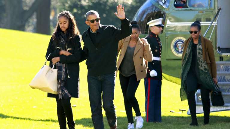 Σάσα και Μάλια Ομπάμα: Τι έκαναν την τελευταία τους νύχτα στον Λευκό Οίκο;